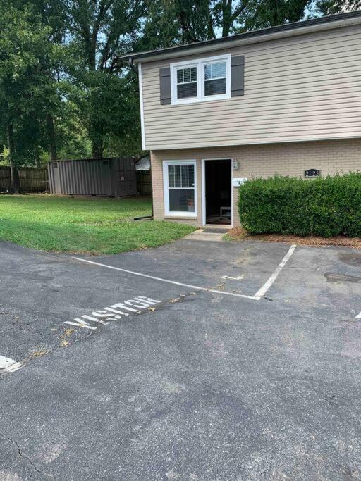Stay Awhile Charlotte Exterior foto